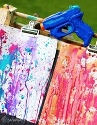 squirt-gun-painting-firefliesandmudpies-e1584555540124-200x257