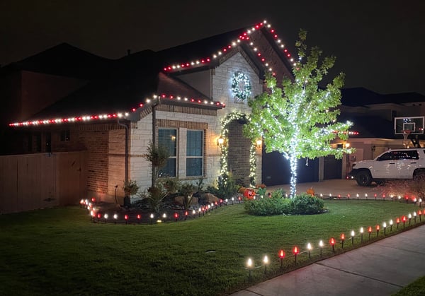 home-holiday-lighting